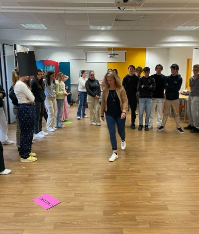 Débat mouvant industrie textile sensibilisation fast fashion